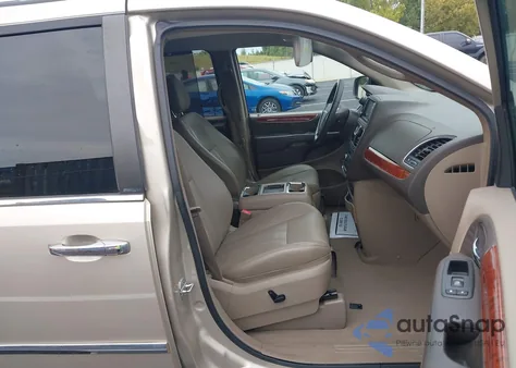 2014 Chrysler Town & Country Touring-L from USA, damaged, VIN 2C4RC1CG4ER147772